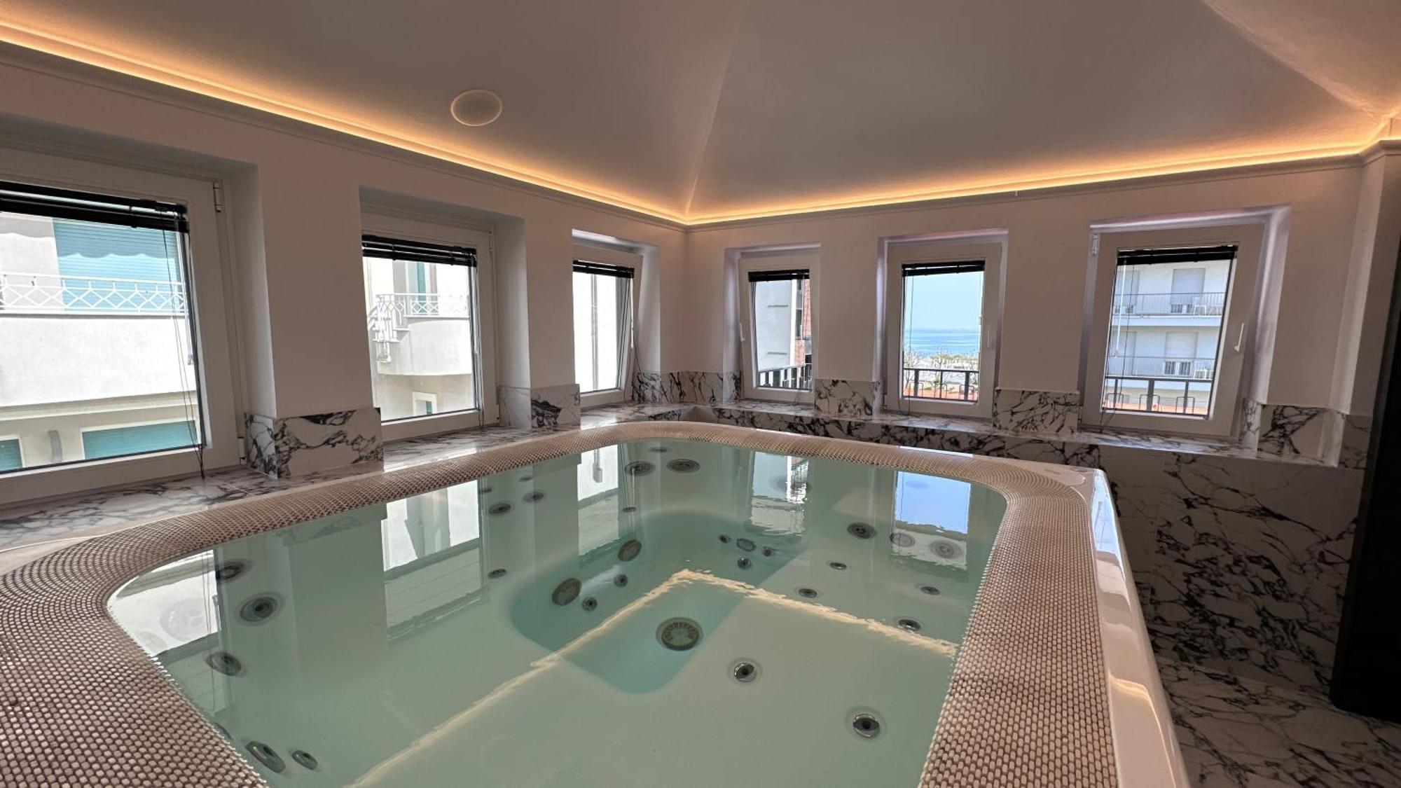 Casa Riva Otel Riccione Dış mekan fotoğraf